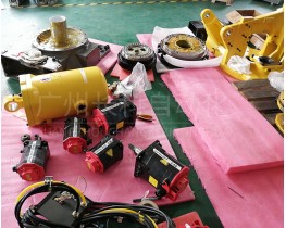 發(fā)那科機器人R-2000iC本體拆機件銷售：電機、減速器、平衡缸……